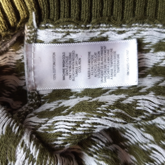 Old Navy Vest - Picture 4 of 4